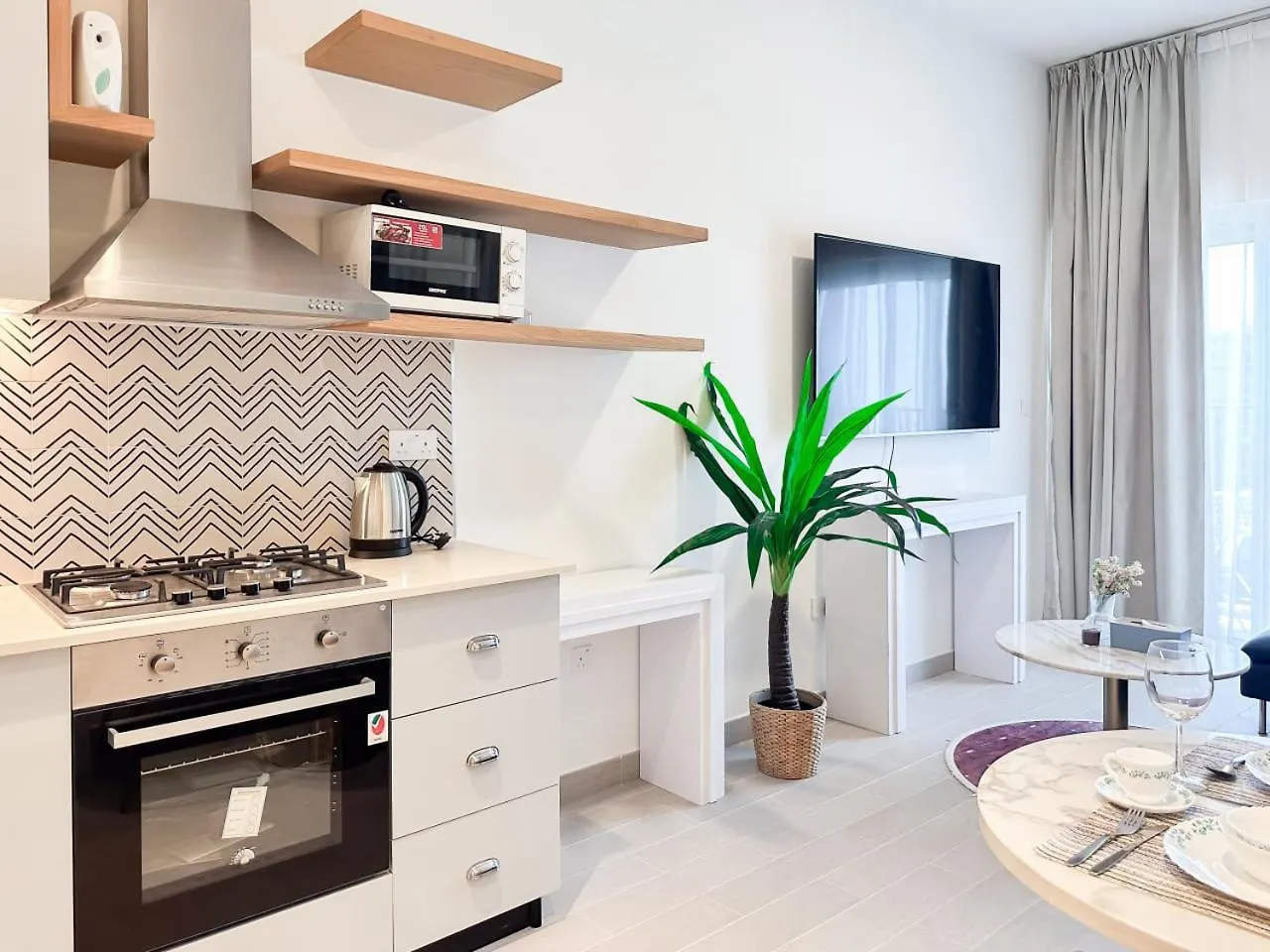 Cozy 1 Bedroom In Golfville Dubai Hills