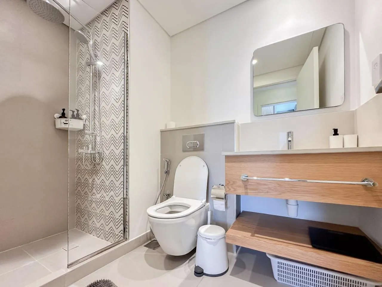 Cozy 1 Bedroom In Golfville Dubai Hills 0*,