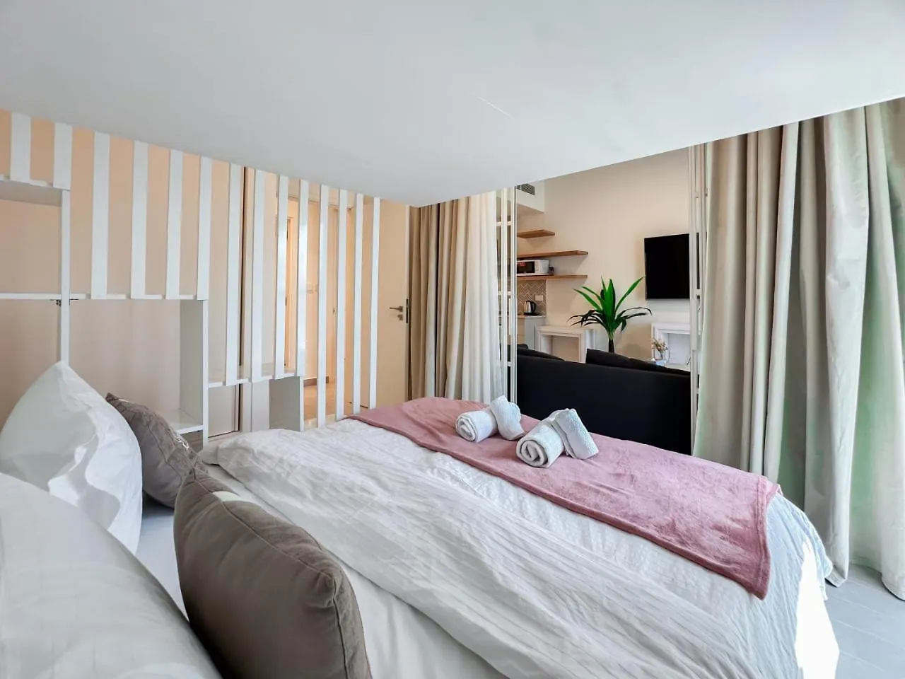 Apartment Cozy 1 Bedroom In Golfville Dubai Hills